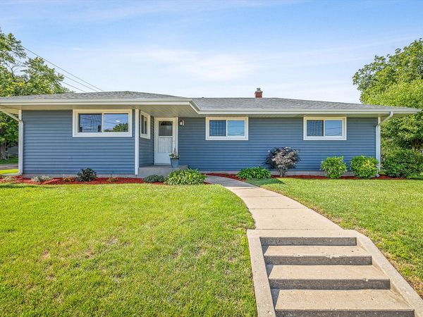 7922 Elm Avenue , Machesney Park, IL 61115