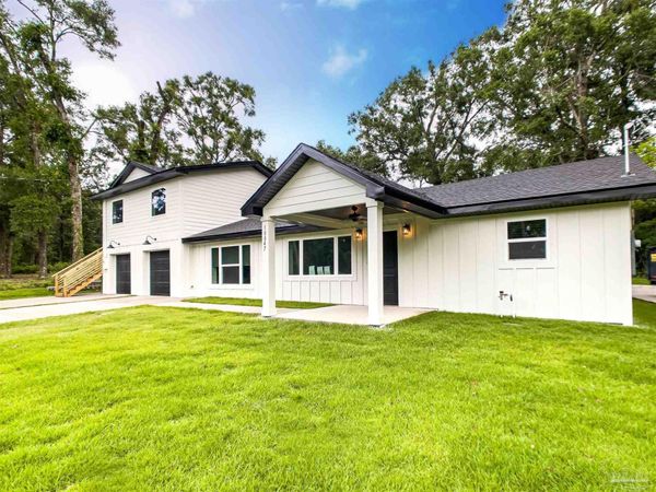 10047 Noriega Dr, Pensacola, FL 32514