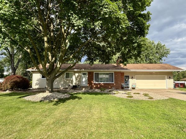 7524 Cherry Avenue, Jenison, MI 49428