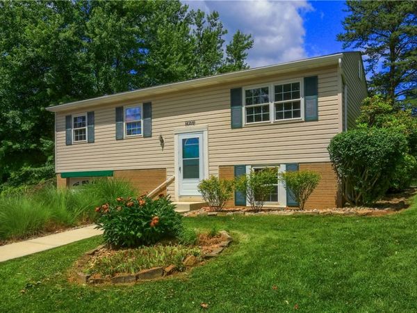 600 Joan Street , Cranberry Twp, PA 16066