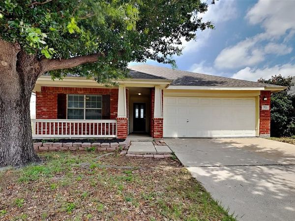 711 Blue Heron, Aubrey, TX 76227