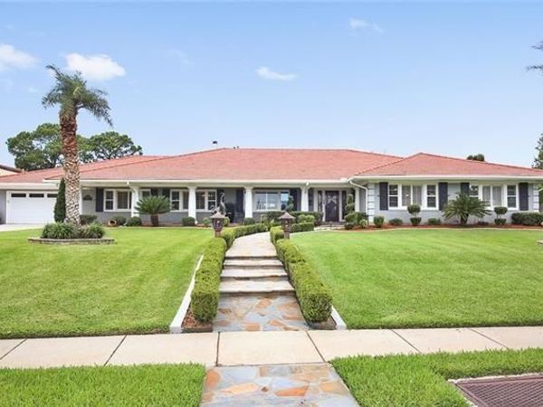 4918 BANCROFT Drive, New Orleans, LA 70122