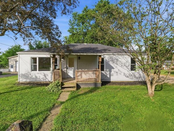 11 Oak Drive , Mount Vernon, OH 43050