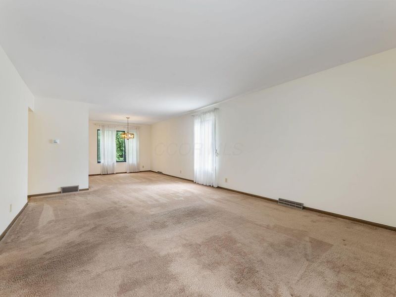 2964 Heatherleaf Way, Columbus, OH 43231 Photo 6
