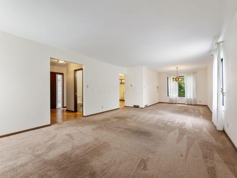 2964 Heatherleaf Way, Columbus, OH 43231 Photo 8