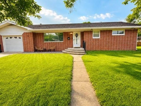 1140 S 23rd Street, Terre Haute, IN 47803