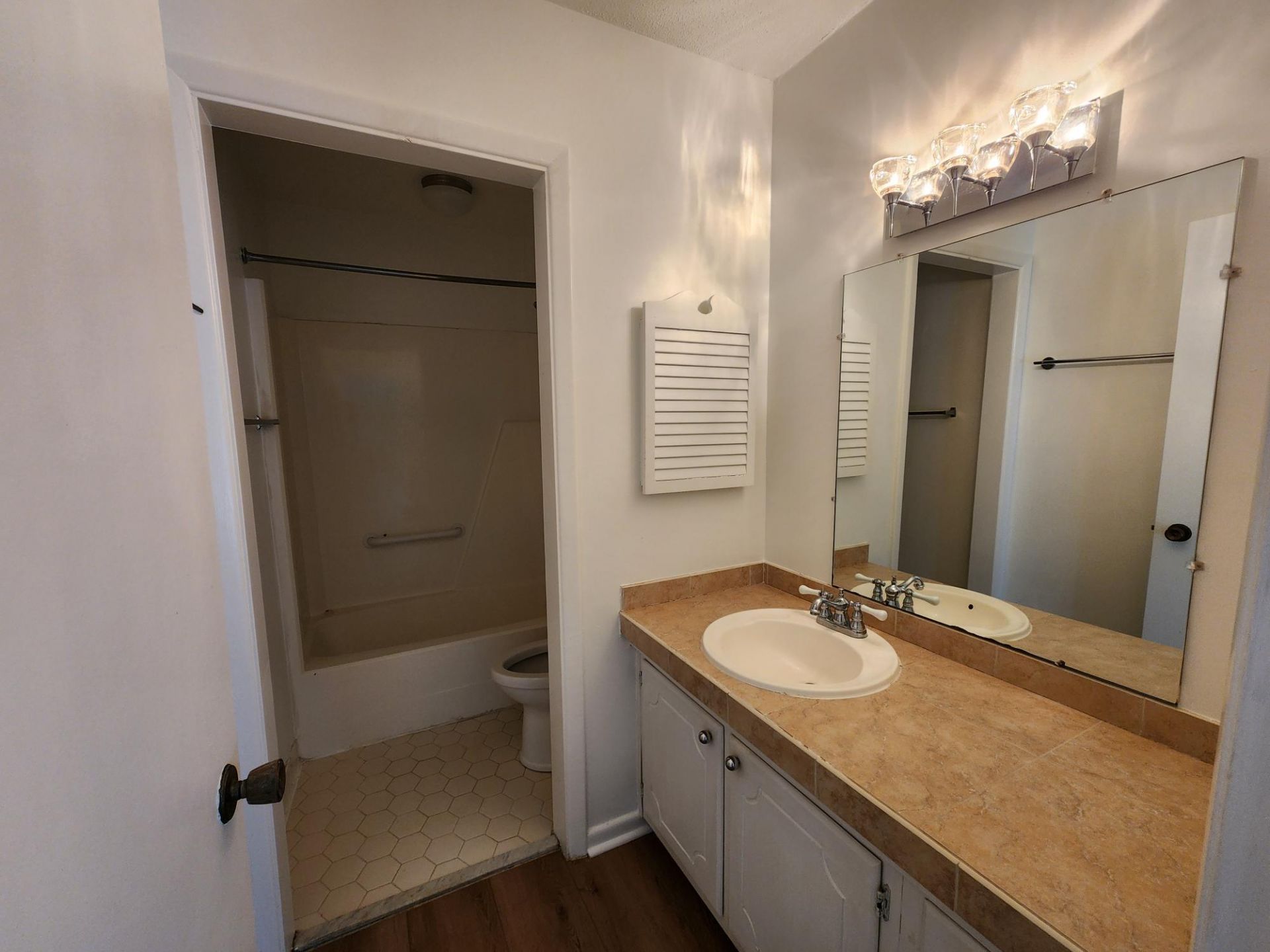 4 Sandpiper Court Photo 8