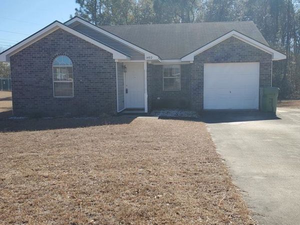 1402 Desert Storm Drive, Hinesville, GA 31313