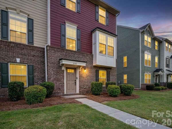 3742 Speer Boulevard, Charlotte, NC 28217