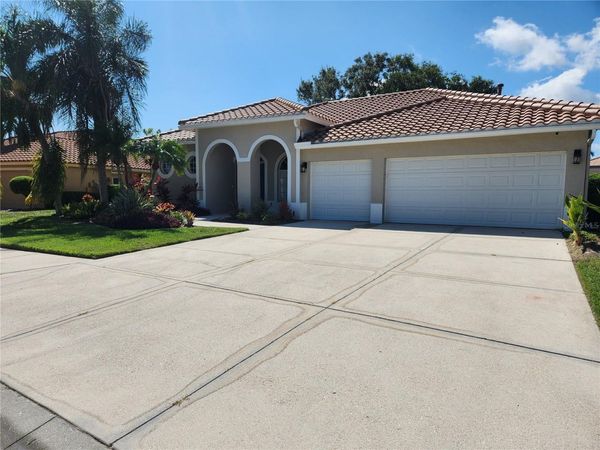 5274 FAR OAK CIRCLE , SARASOTA, FL 34238