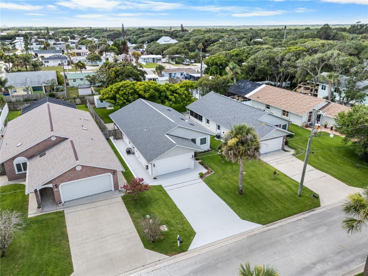 815 E 23rd Avenue , New Smyrna Beach, FL 32169 Photo