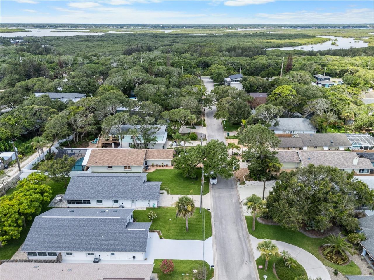 815 E 23rd Avenue , New Smyrna Beach, FL 32169 Photo