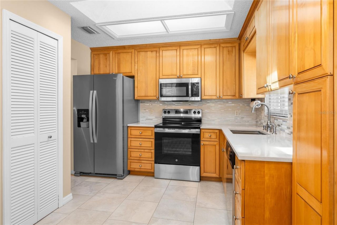 815 E 23rd Avenue , New Smyrna Beach, FL 32169 Photo