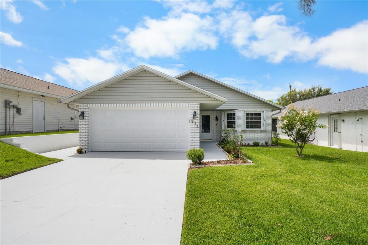 815 E 23rd Avenue , New Smyrna Beach, FL 32169 Photo