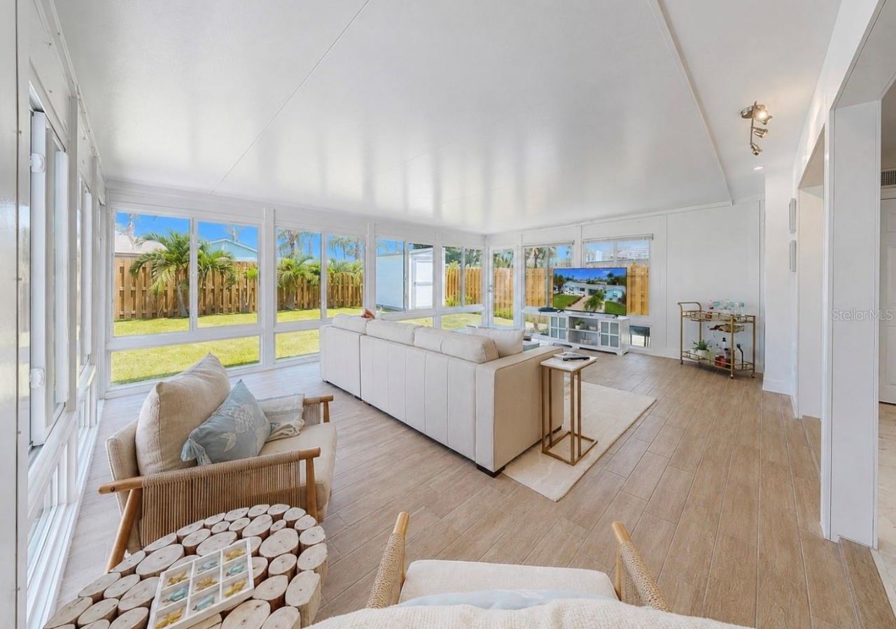 480 S Bayshore Drive , Madeira Beach, FL 33708 Photo