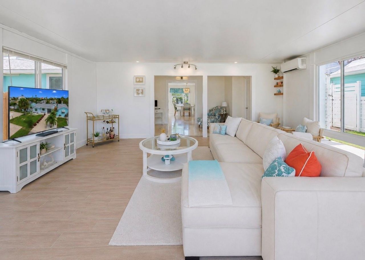 480 S Bayshore Drive , Madeira Beach, FL 33708 Photo