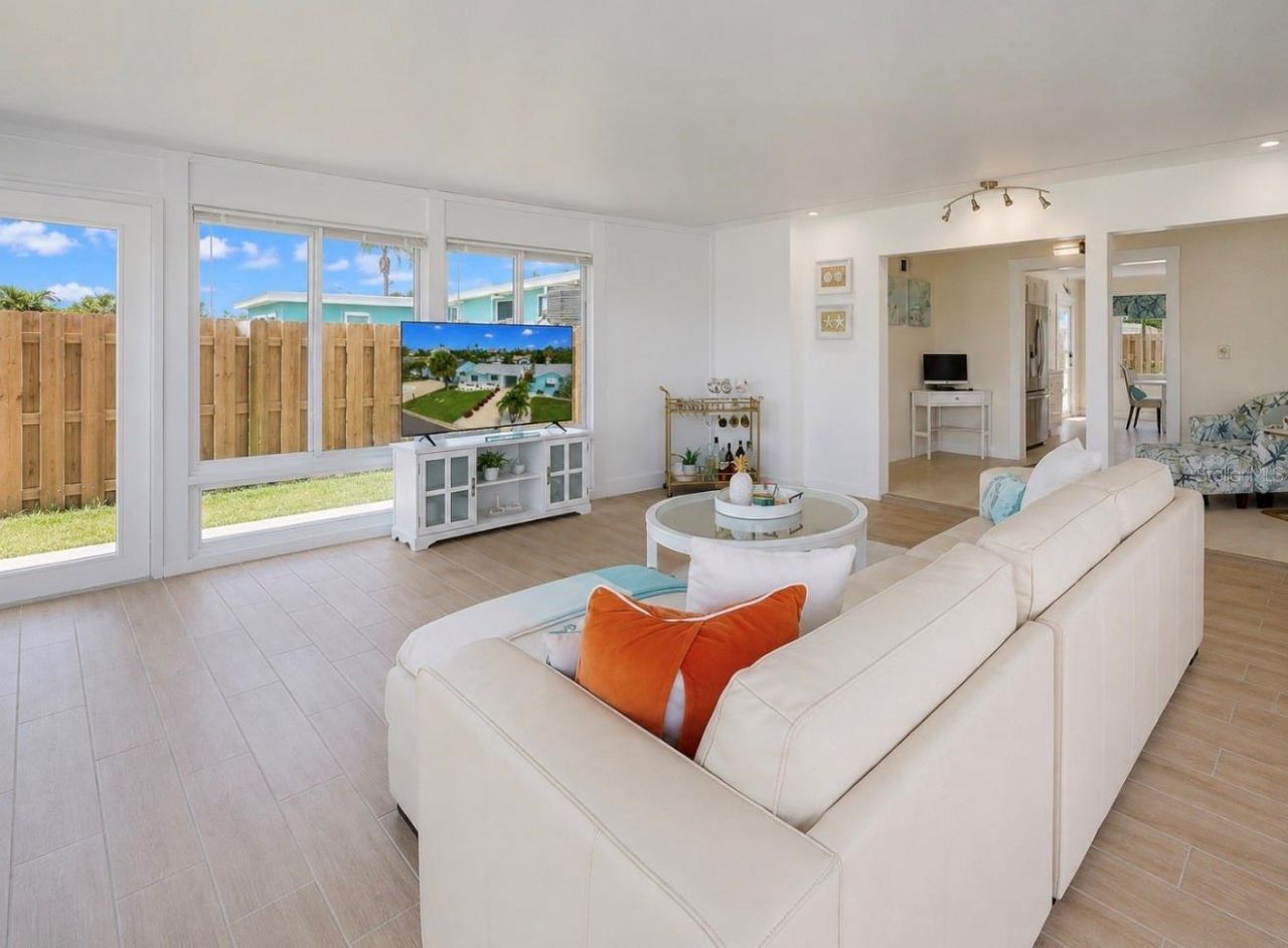480 S Bayshore Drive , Madeira Beach, FL 33708 Photo