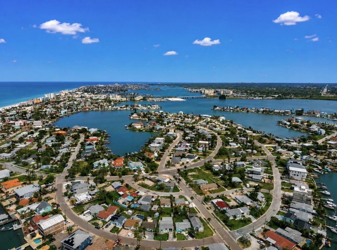 480 S Bayshore Drive , Madeira Beach, FL 33708 Photo