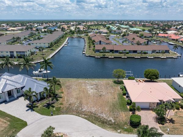1474 KITTIWAKE DRIVE , PUNTA GORDA, FL 33950