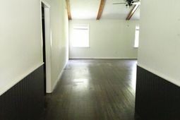 222 Fiddie Street photo 4