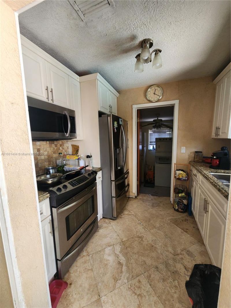 13365 NW 12th Ave, North Miami, FL 33168 Photo