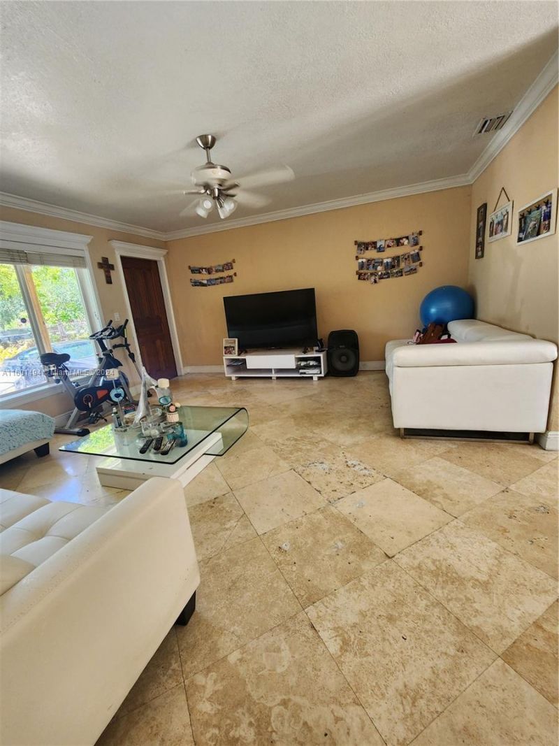 13365 NW 12th Ave, North Miami, FL 33168 Photo