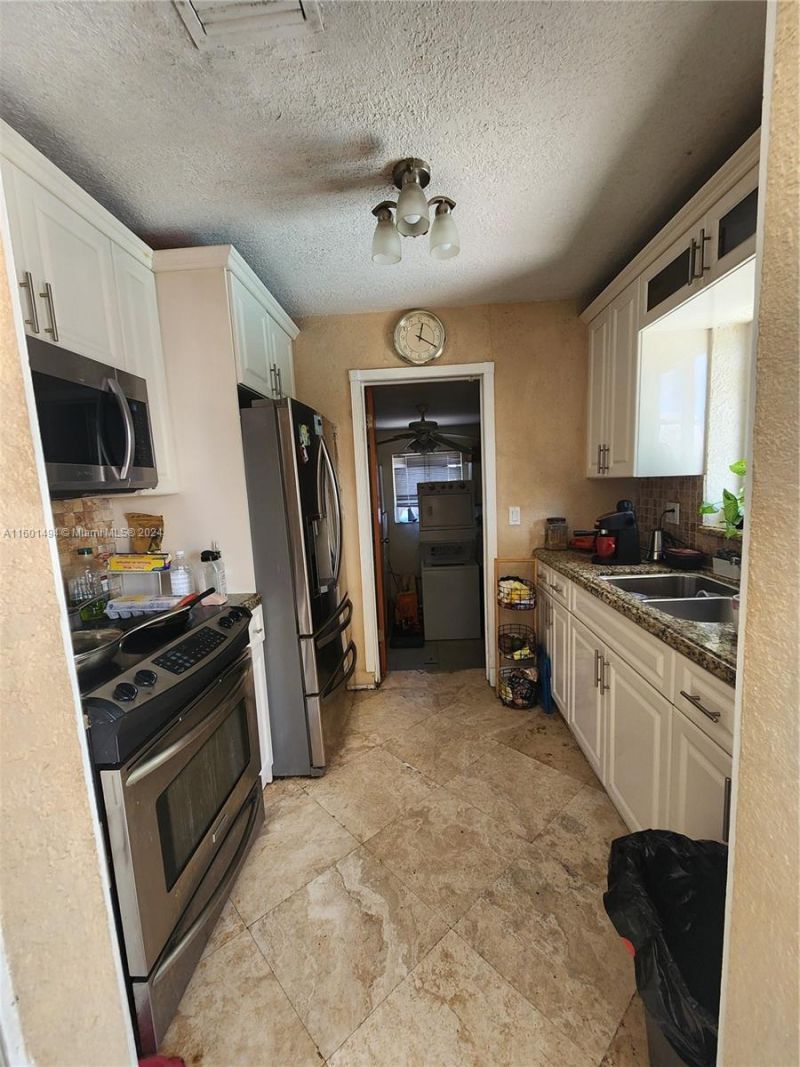 13365 NW 12th Ave, North Miami, FL 33168 Photo