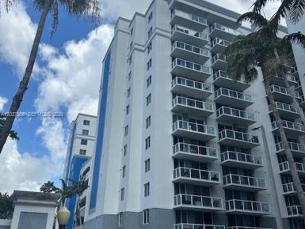 5091 NW 7th St , Unit 1008, Miami, FL 33126