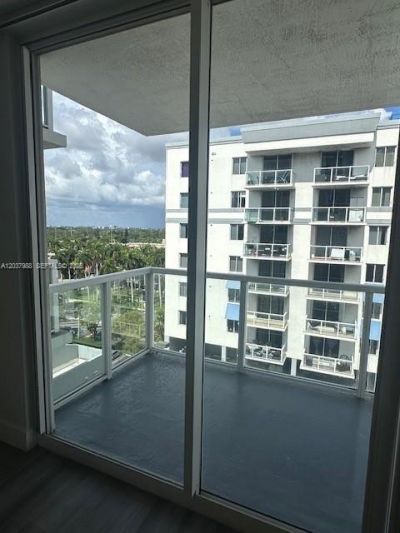 5091 NW 7th St , Unit 1008, Miami, FL 33126 Photo