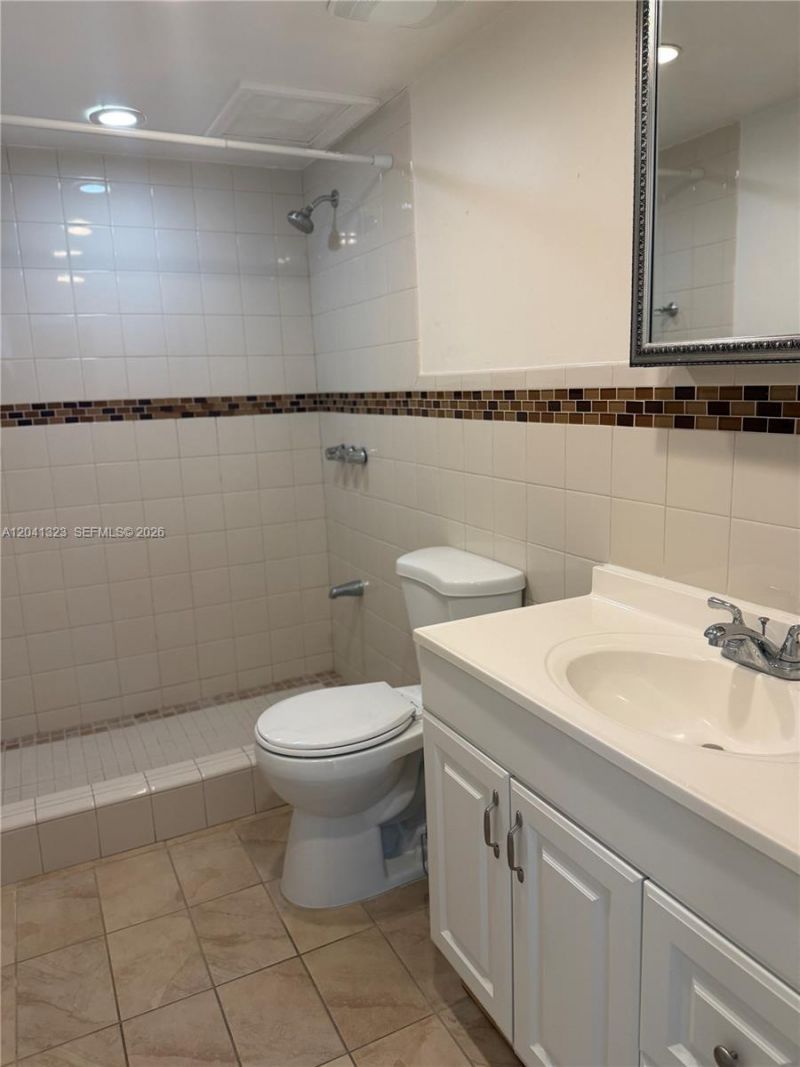 10090 NW 80th Ct , Unit 1241, Hialeah Gardens, FL 33016 Photo