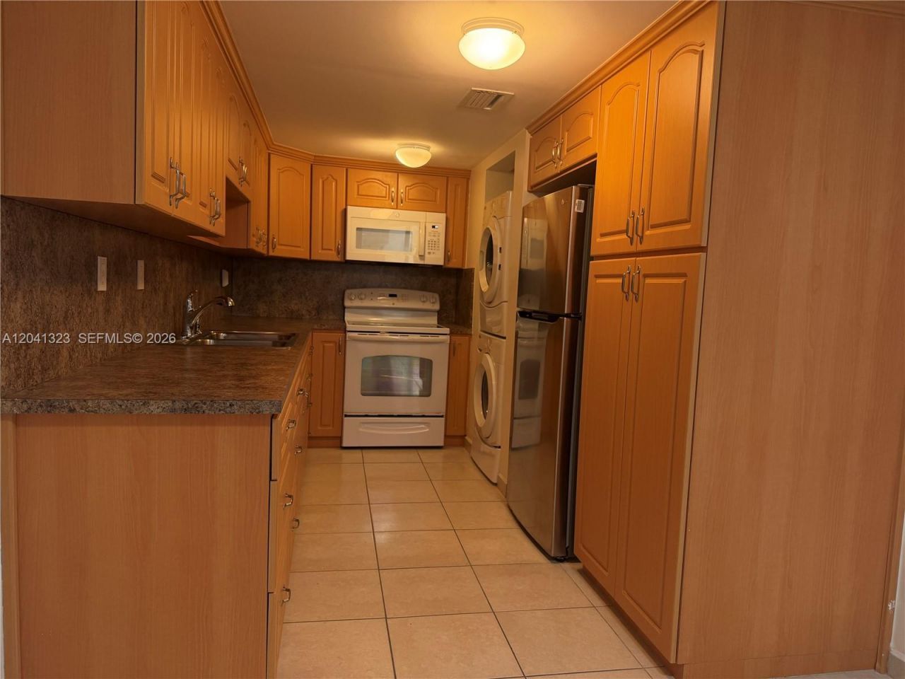 10090 NW 80th Ct , Unit 1241, Hialeah Gardens, FL 33016 Photo