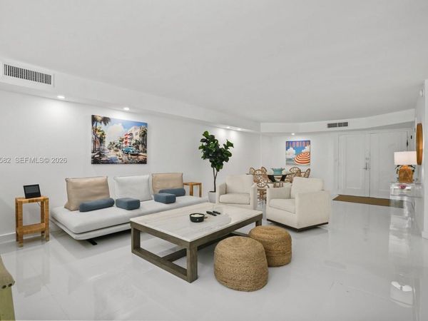 6423 Collins Ave , Unit 203, Miami Beach, FL 33141