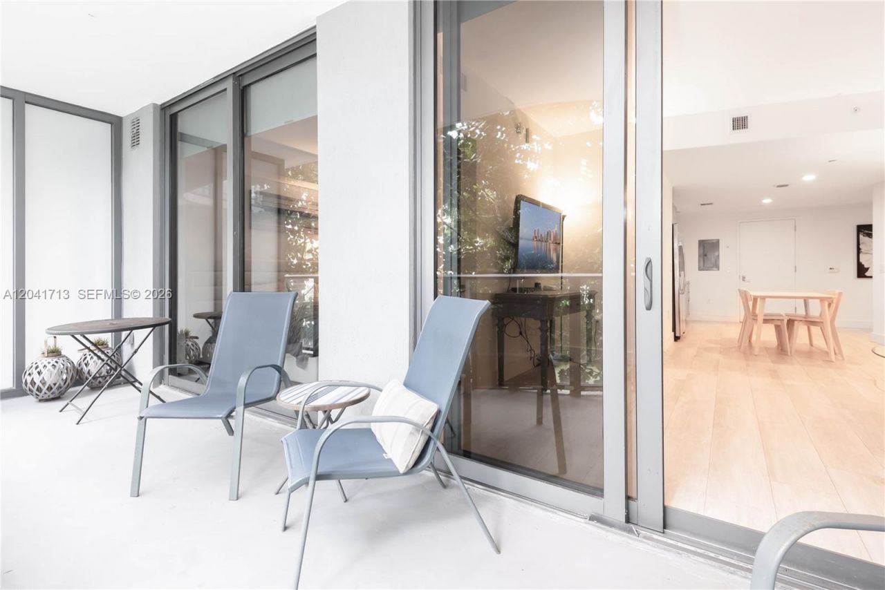 121 NE 34th St , Unit 814, Miami, FL 33137 Photo