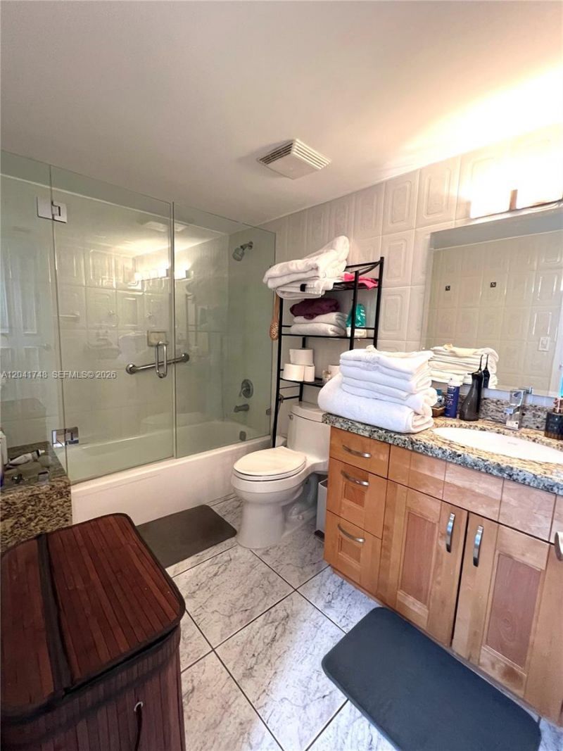 2401 Collins Ave , Unit 1009, Miami Beach, FL 33140 Photo