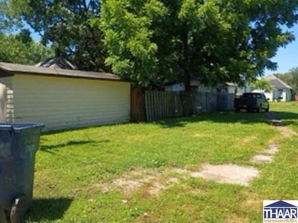 2207 Cleveland Avenue, Terre Haute, IN 47807