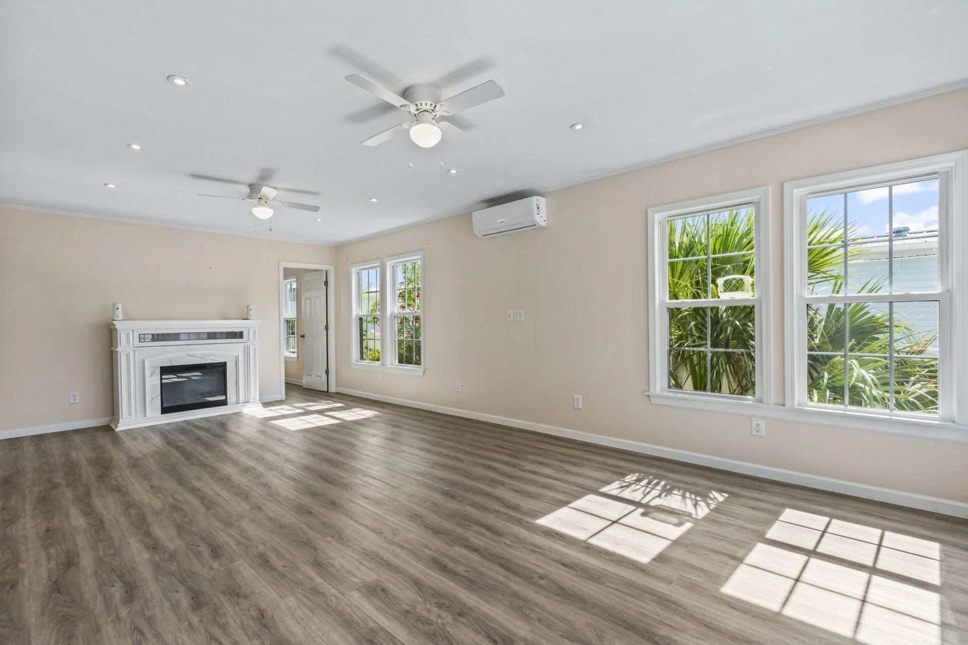 2402 Little River Neck Rd. Photo 16