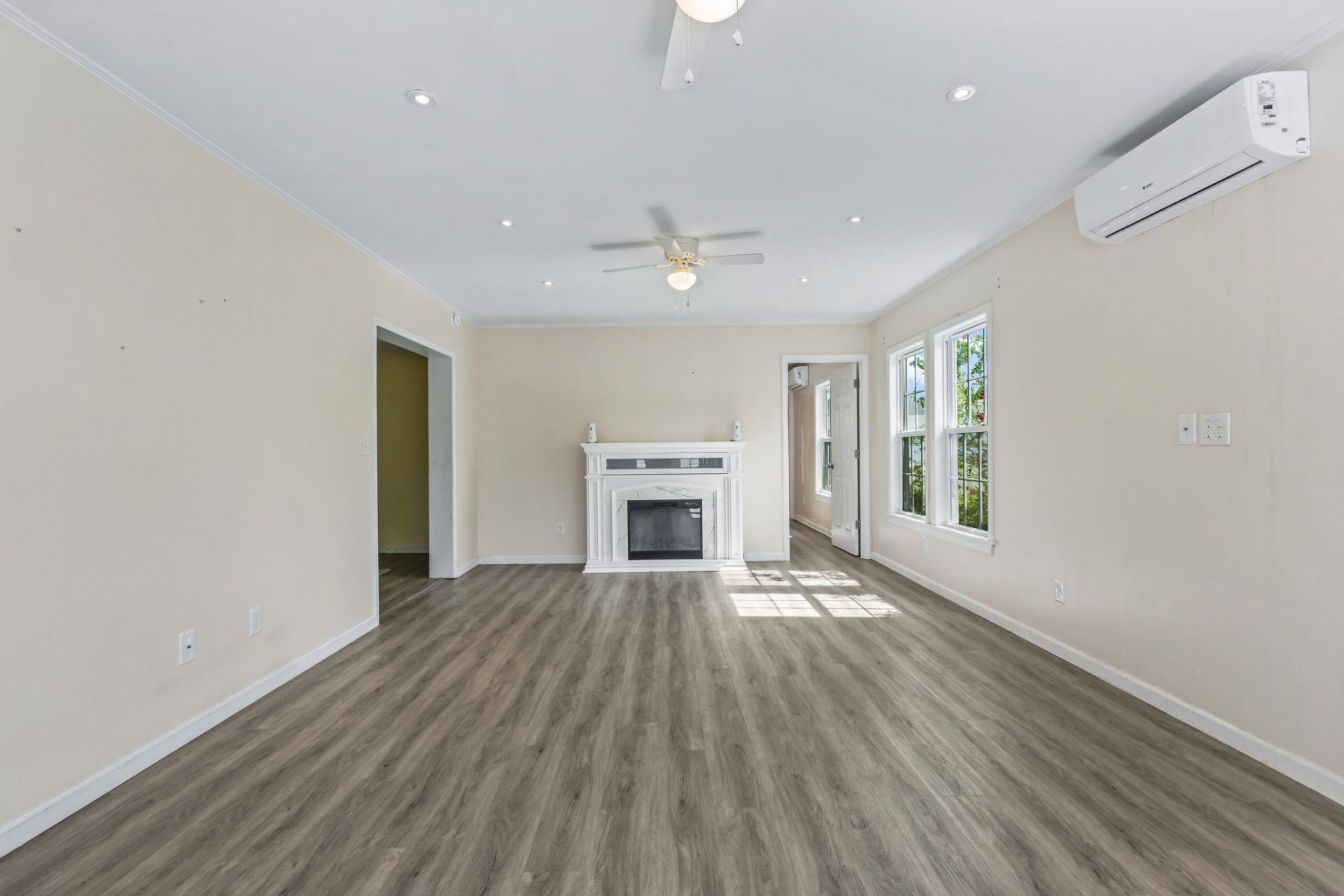 2402 Little River Neck Rd. Photo 17
