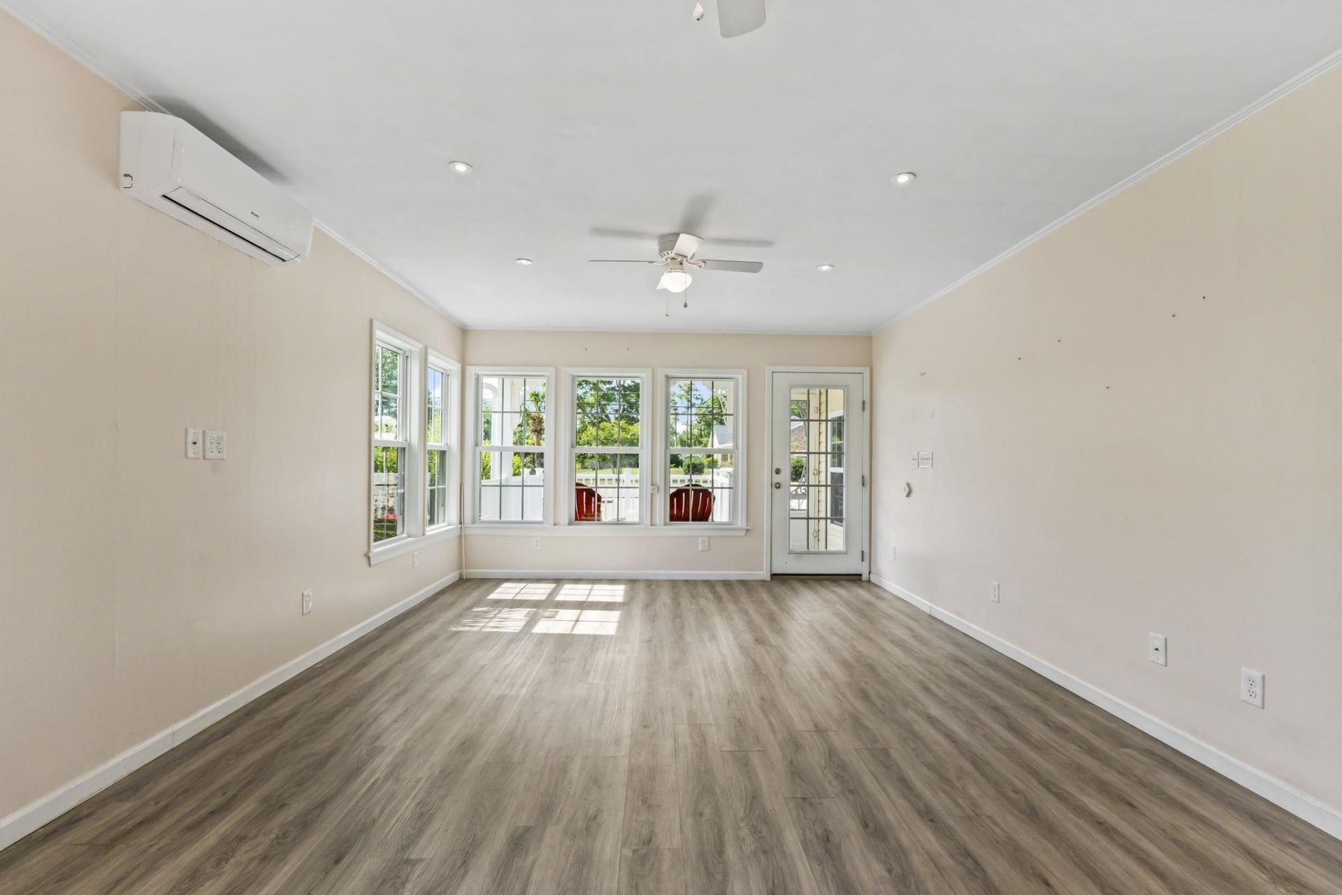 2402 Little River Neck Rd. Photo 19