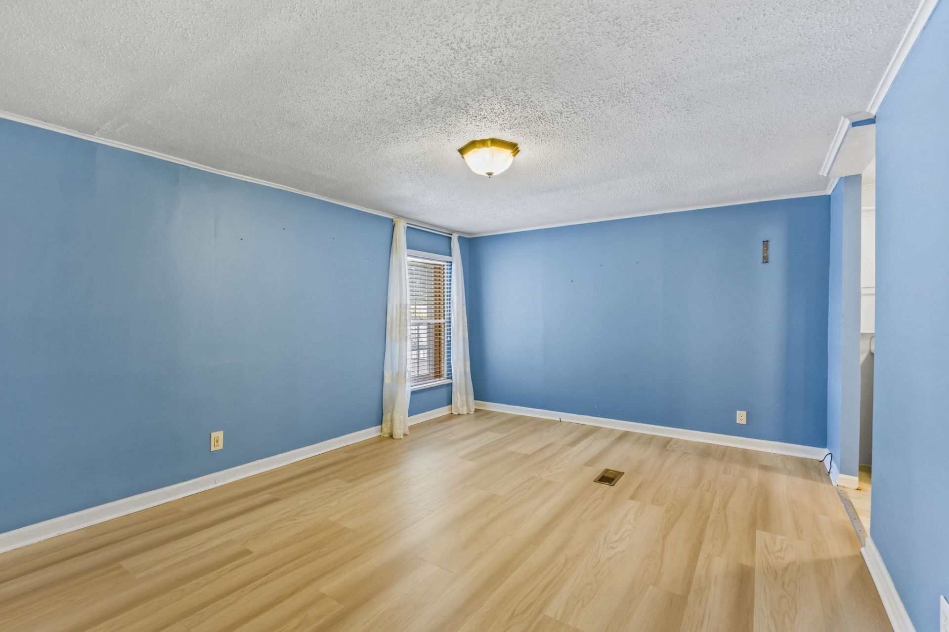 2402 Little River Neck Rd. Photo 23