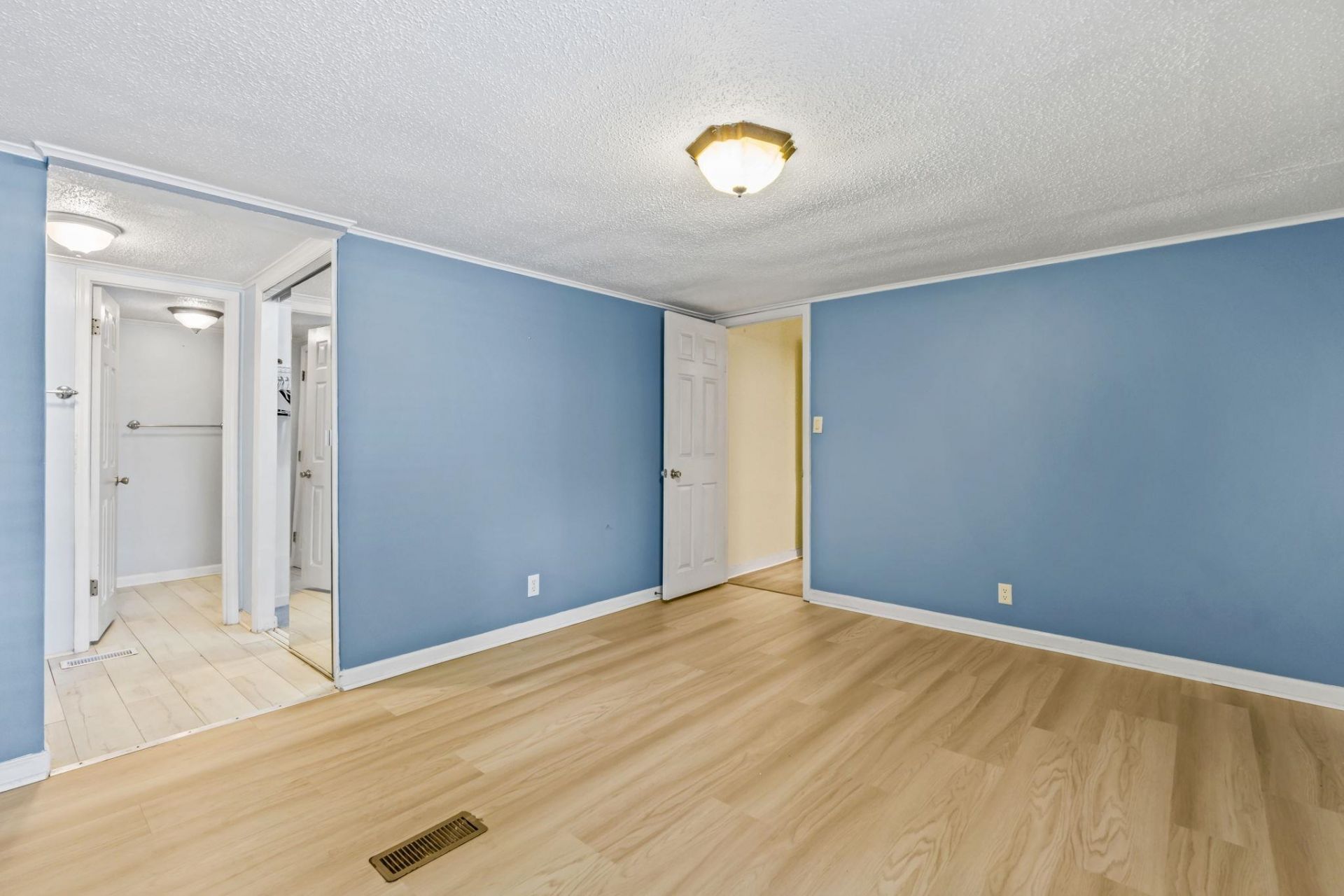 2402 Little River Neck Rd. Photo 24
