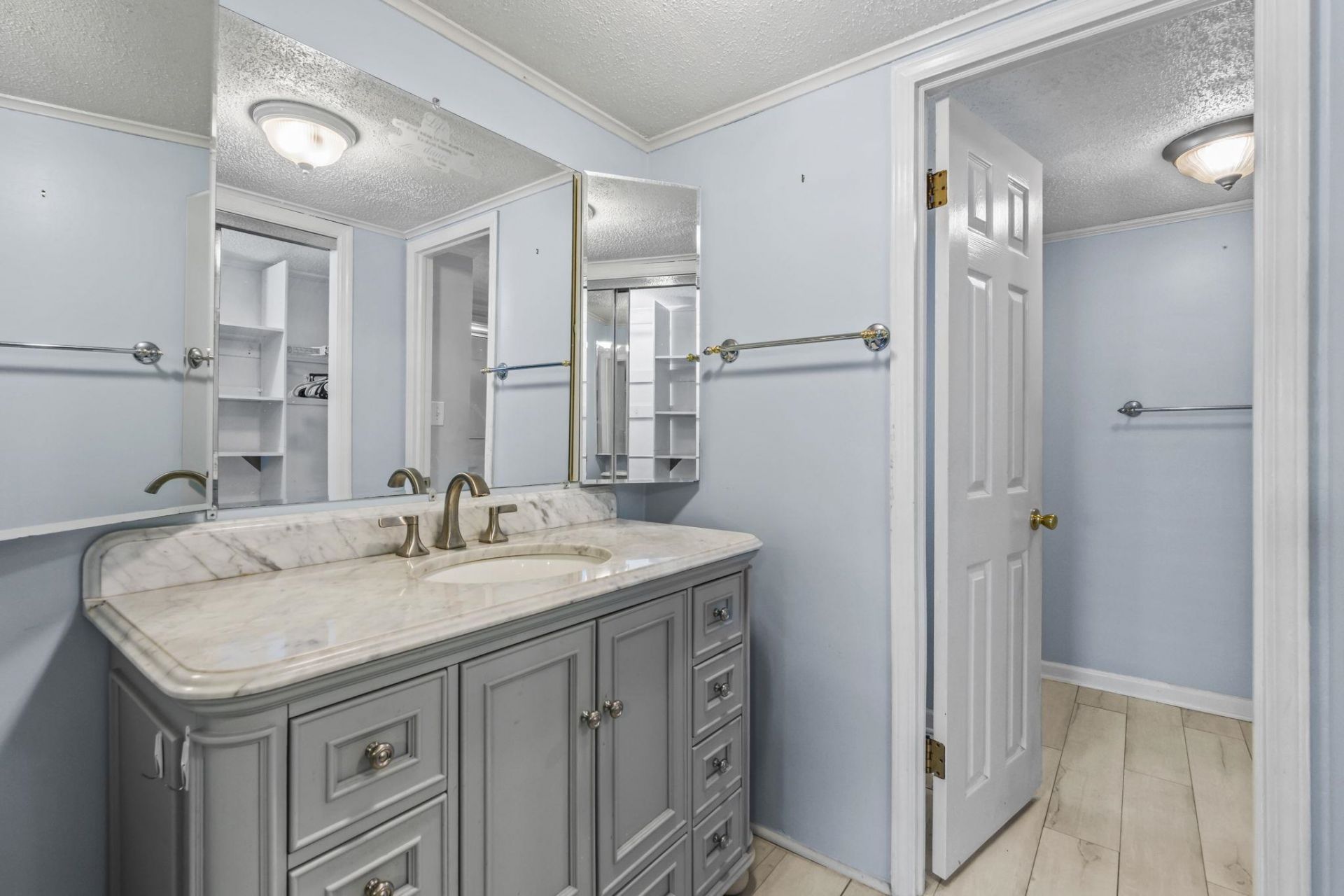 2402 Little River Neck Rd. Photo 27