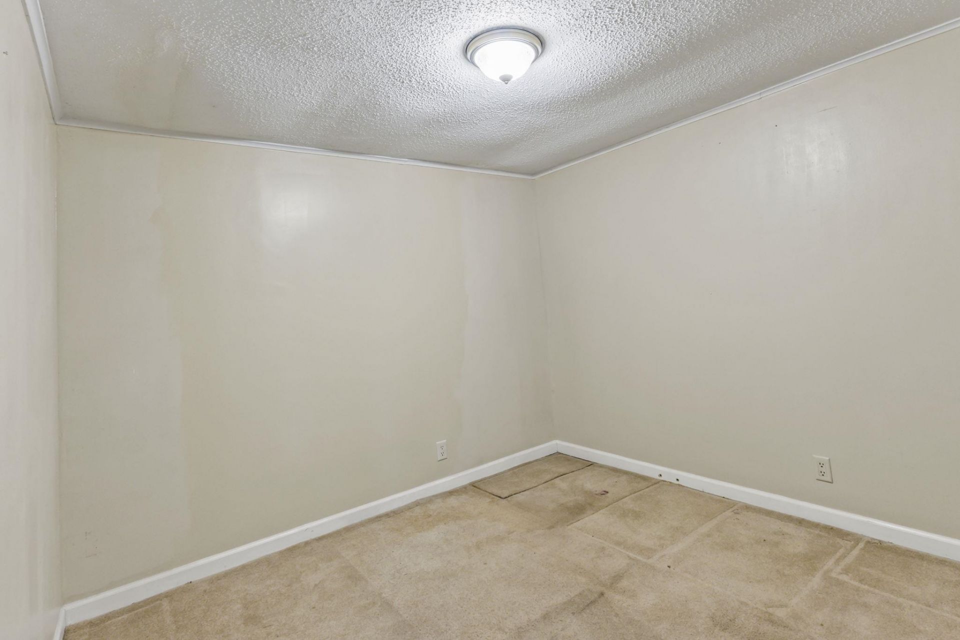 2402 Little River Neck Rd. Photo 34