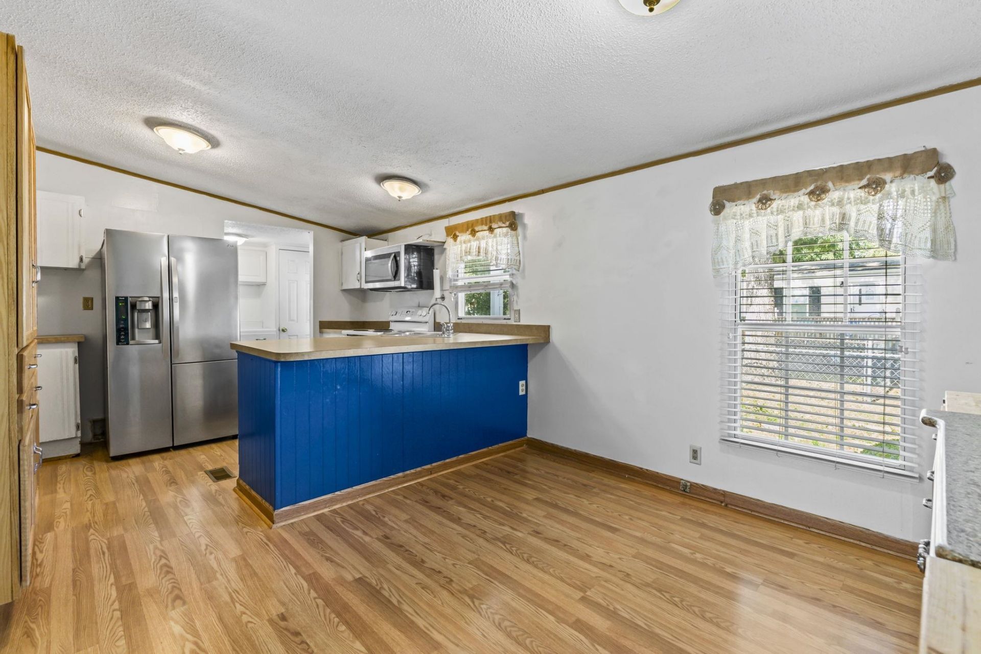 2402 Little River Neck Rd. Photo 7