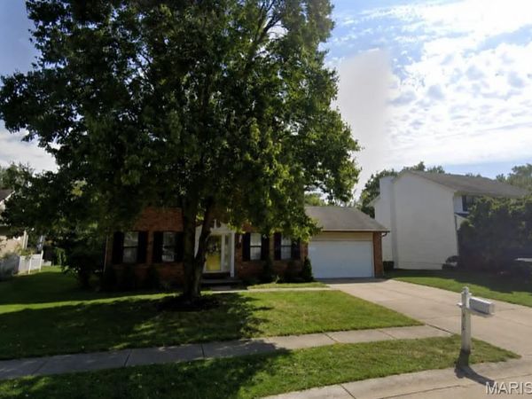 216 Brittany Drive, Fairview Heights, IL 62208