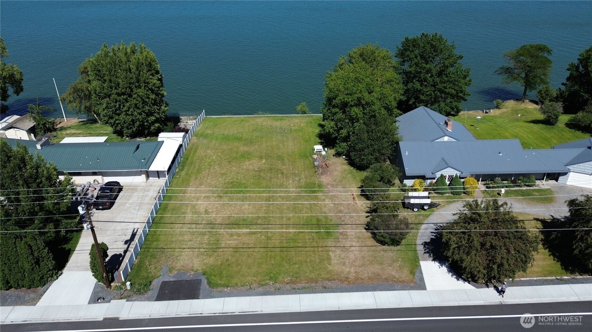 2023 Westshore Drive Ne, Moses Lake, WA 98837 Main Photo