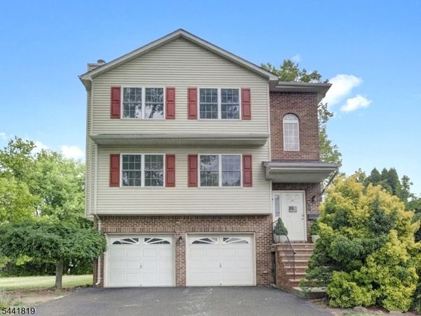 41 N 18Th St, Kenilworth, NJ 07033