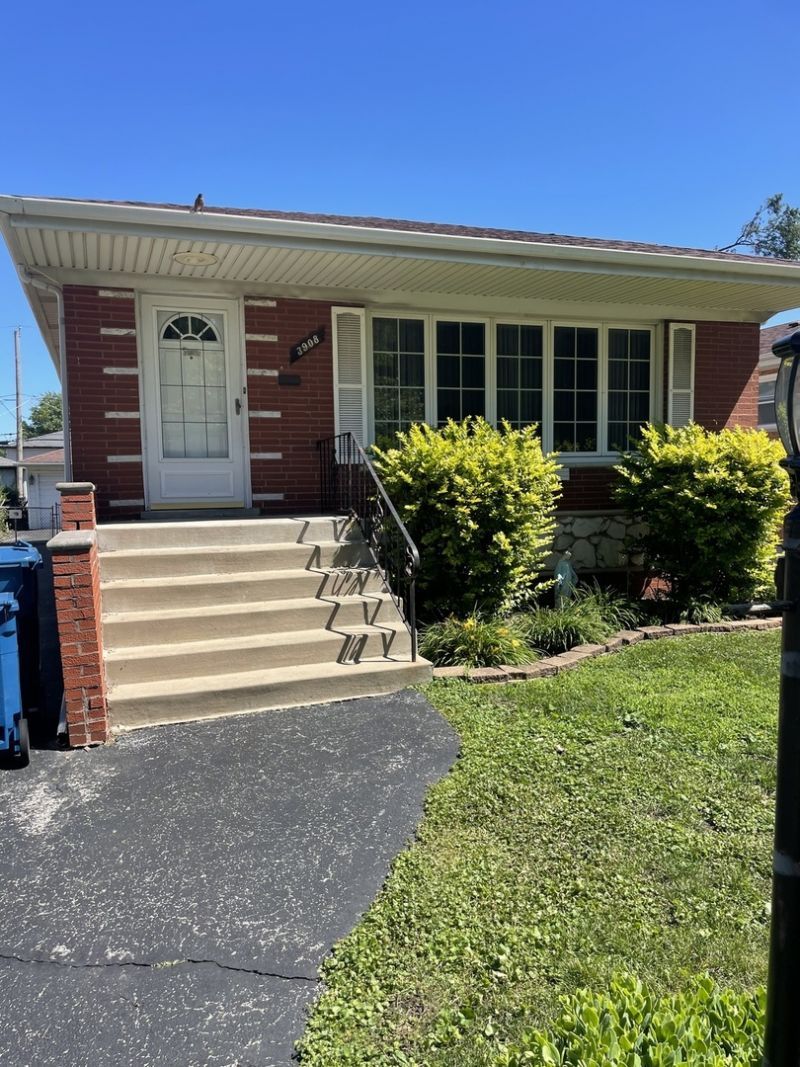 3908 W 117th Street , Alsip, IL 60803 Main Photo
