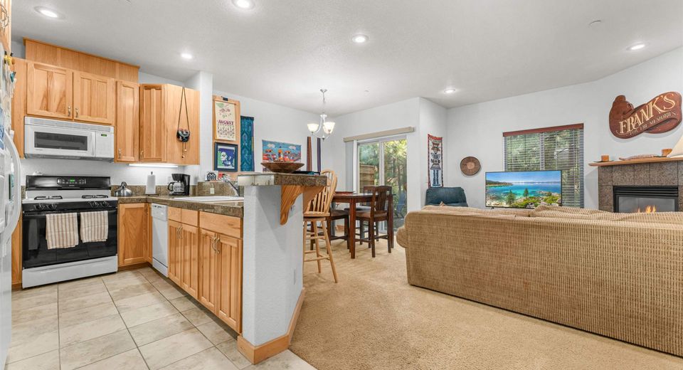 8709 Trout Avenue, Kings Beach, CA 96143 Photo