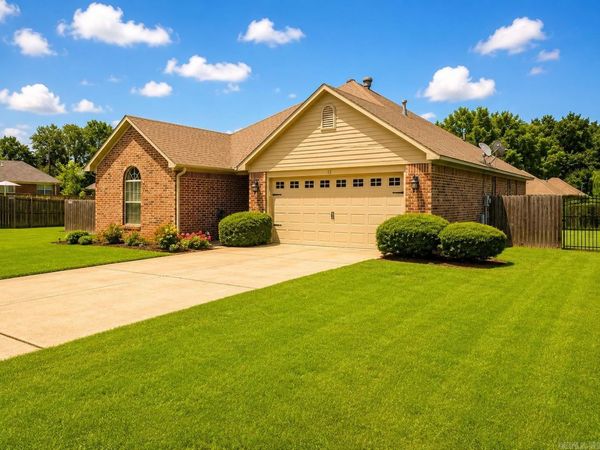 12 Sarah Court, Greenbrier, AR 72058
