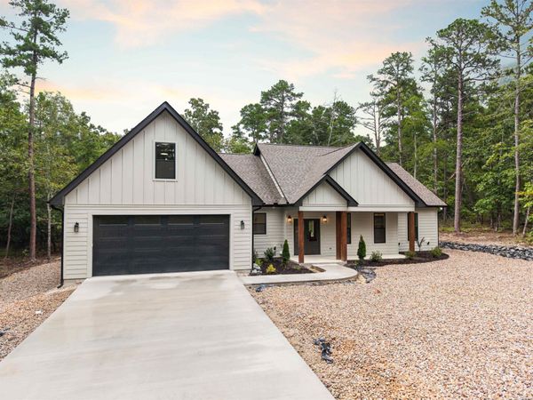 21 ALAVA Circle, Hot Springs Village, AR 71909